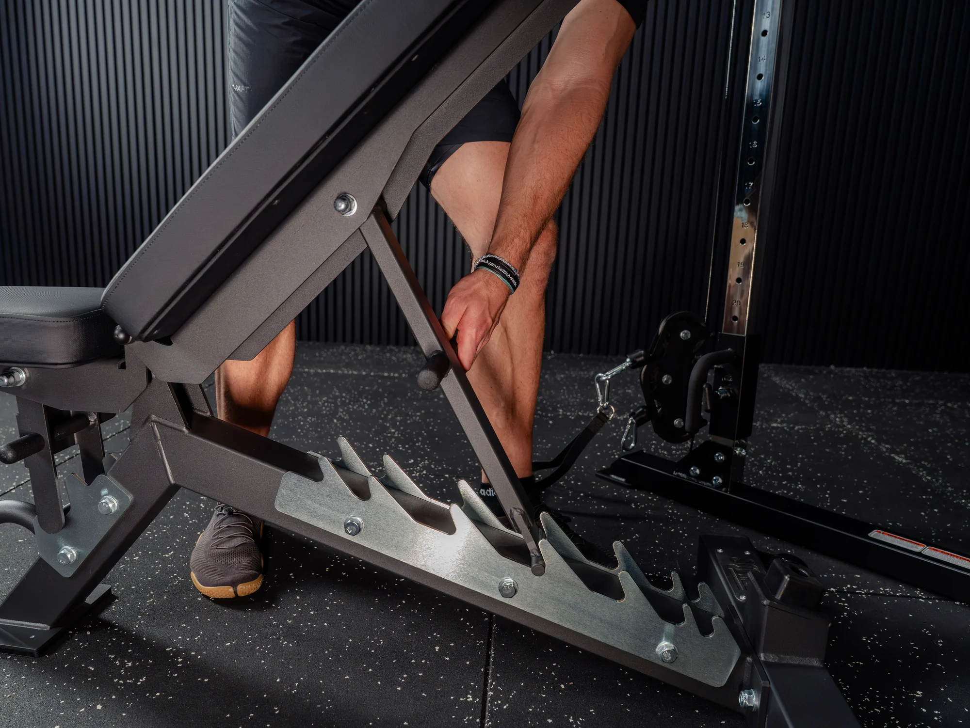 Studio Schrägbank SQMIZE® PREMIUM BISON SQ-R490